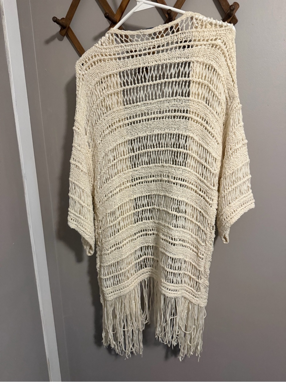 American Eagle Crochet Knit Oversized Fringe boho Cover Up Cardigan M - Picture 6 of 6